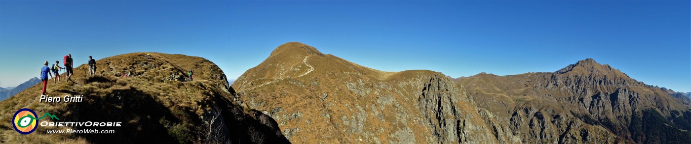 40 Panoramica al Passo del Toro.jpg